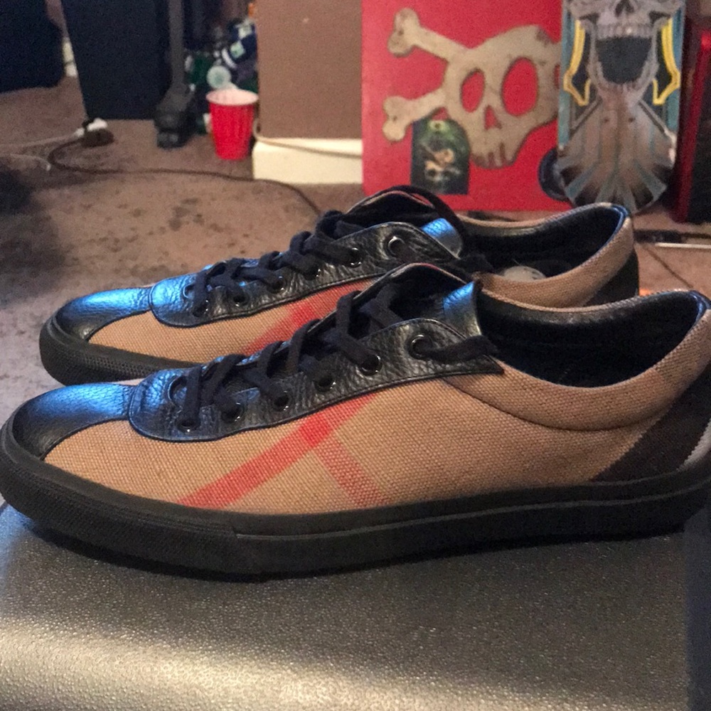 Burberry sneakers